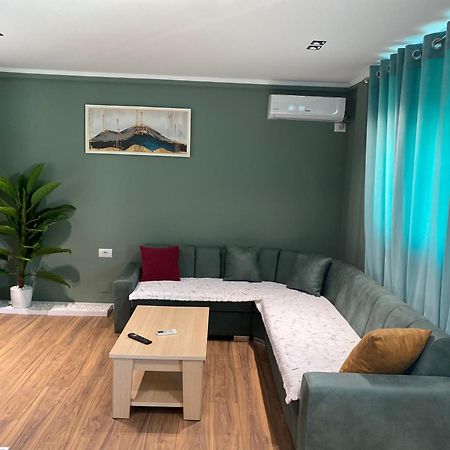Novs Apartment3 Gjirokaster Luaran gambar