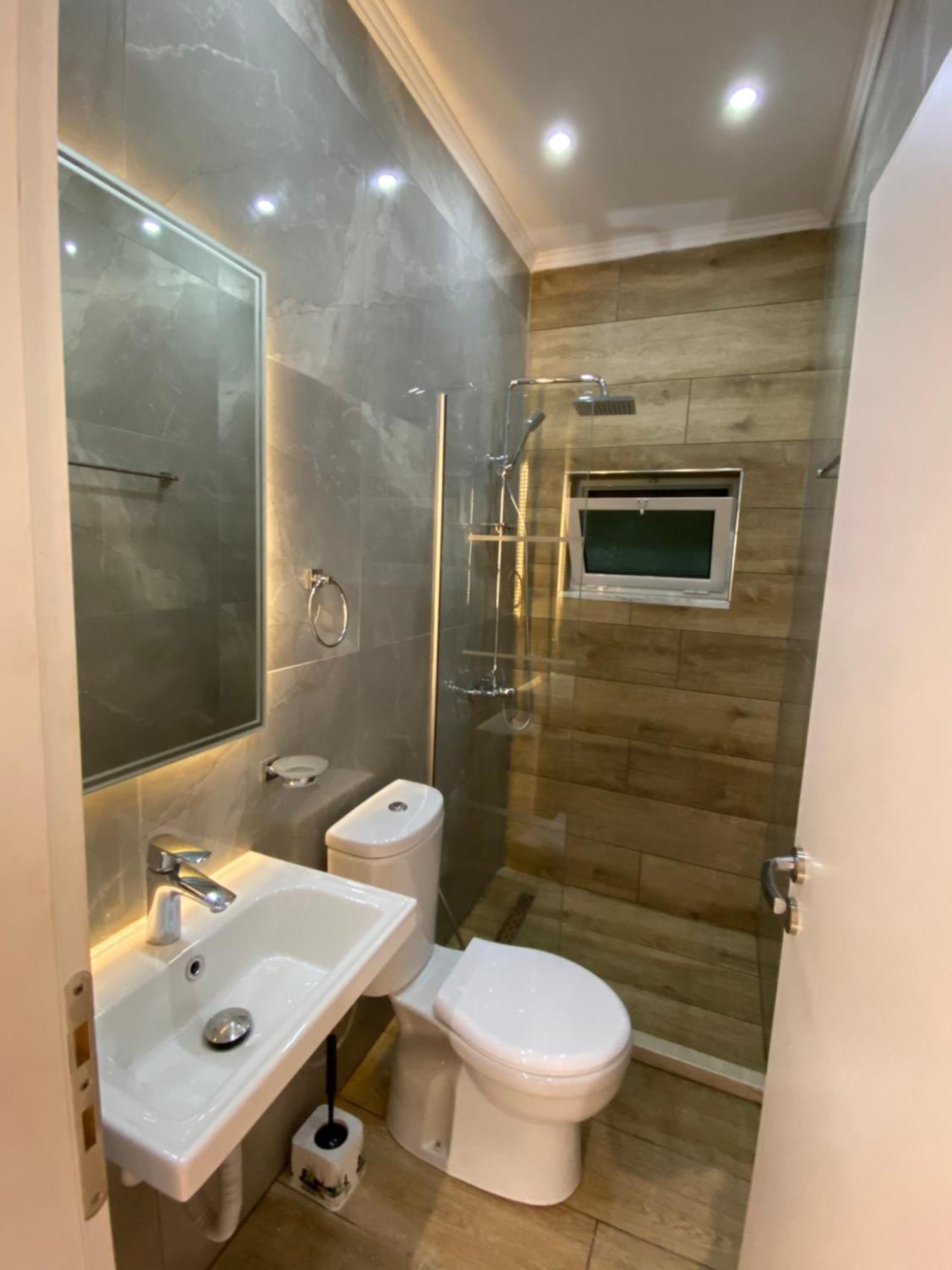 Novs Apartment3 Gjirokaster Luaran gambar