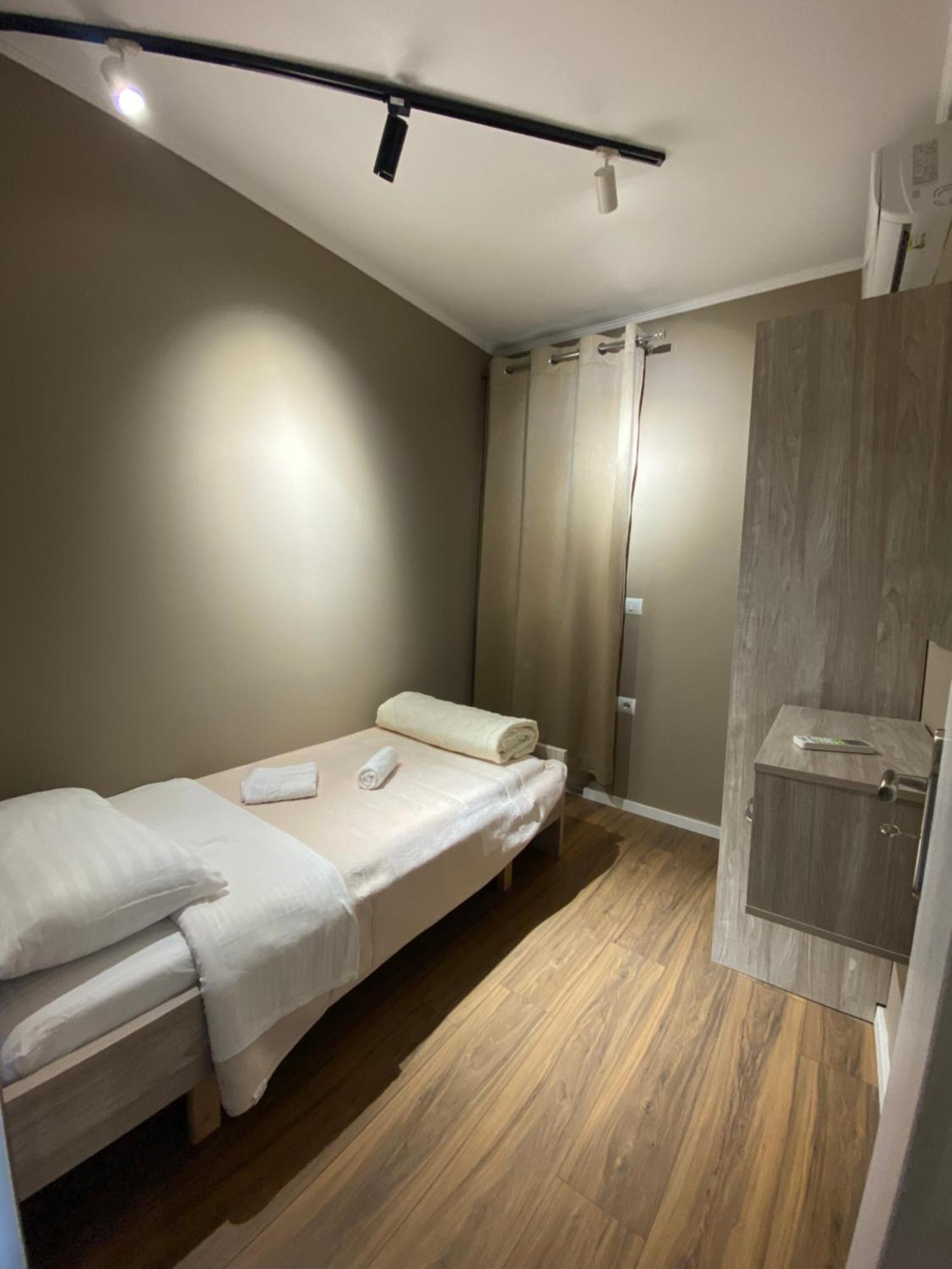 Novs Apartment3 Gjirokaster Luaran gambar
